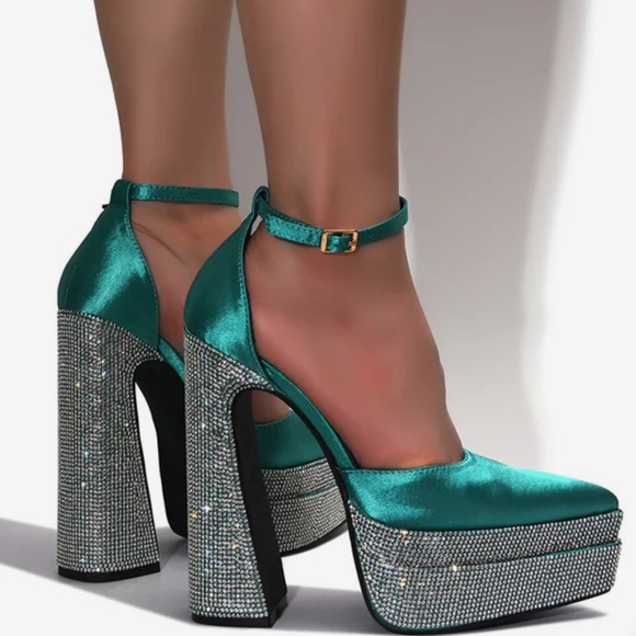 Dance Club Party Heel RARE SOLD OUT - Cape Robin 8.5 -Turquoise Rhinestone Heels - Picture 4 of 10